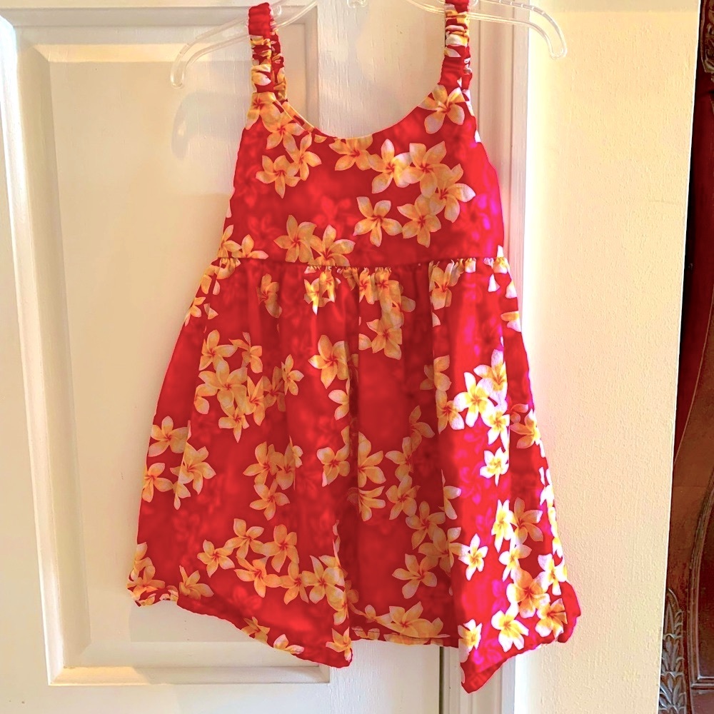 Tropical Group , made in Hawaii, 100% cotton Floral girls sunDress, size 3 -4